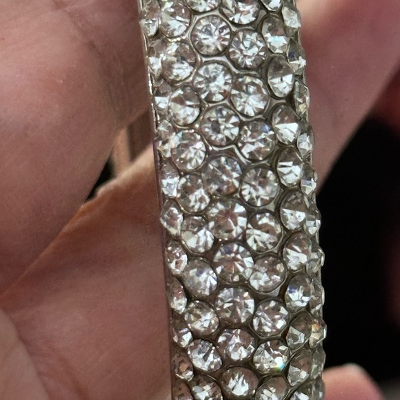 Dazzling Silver Rhinestone Bracelet 6 Rows of Sparkling Cut Stones 6.75-7.5 4370 - Picture 5 of 9